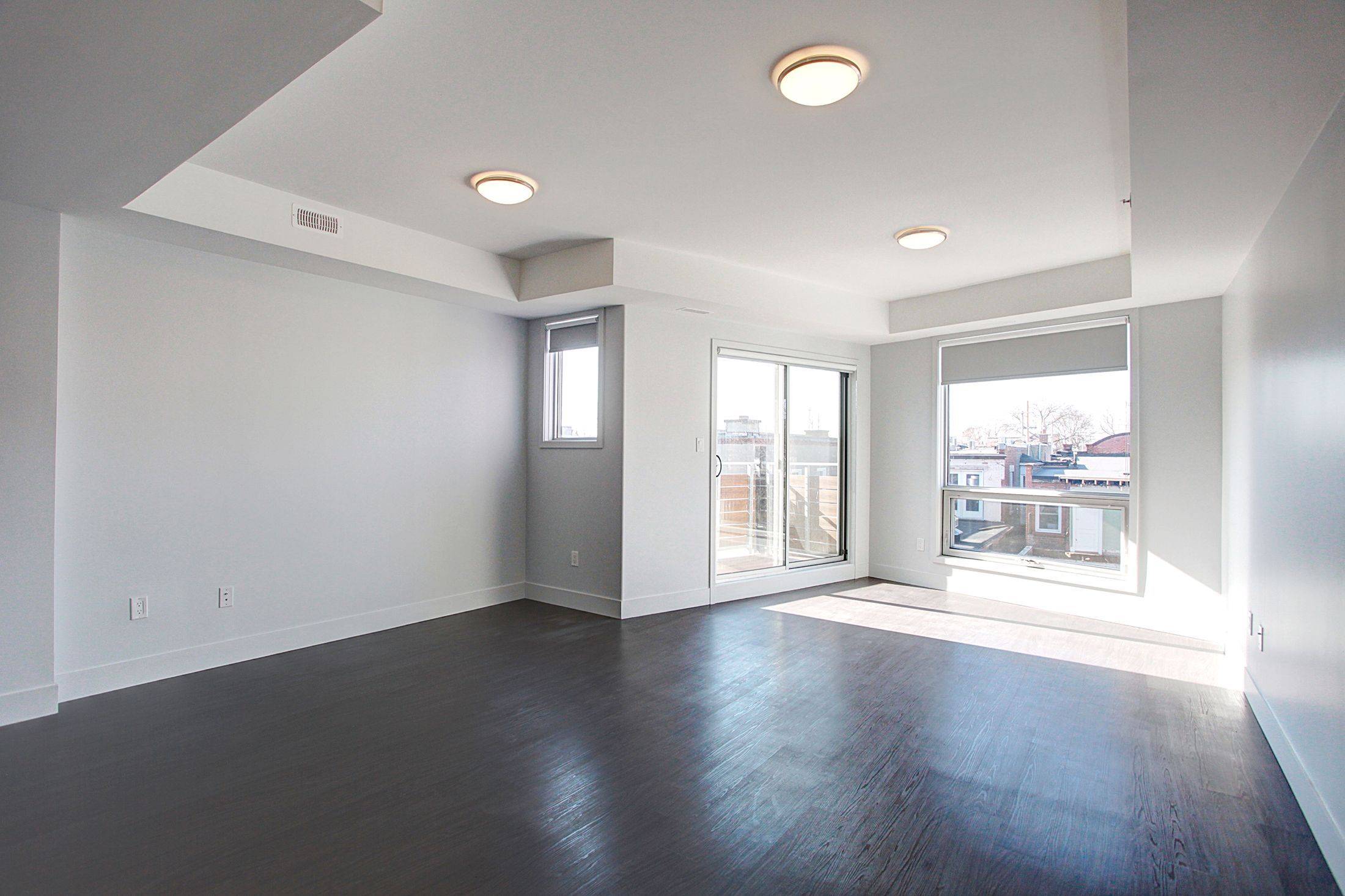 Toronto W02, ON M6P 2S7,332 High Park AVE #304