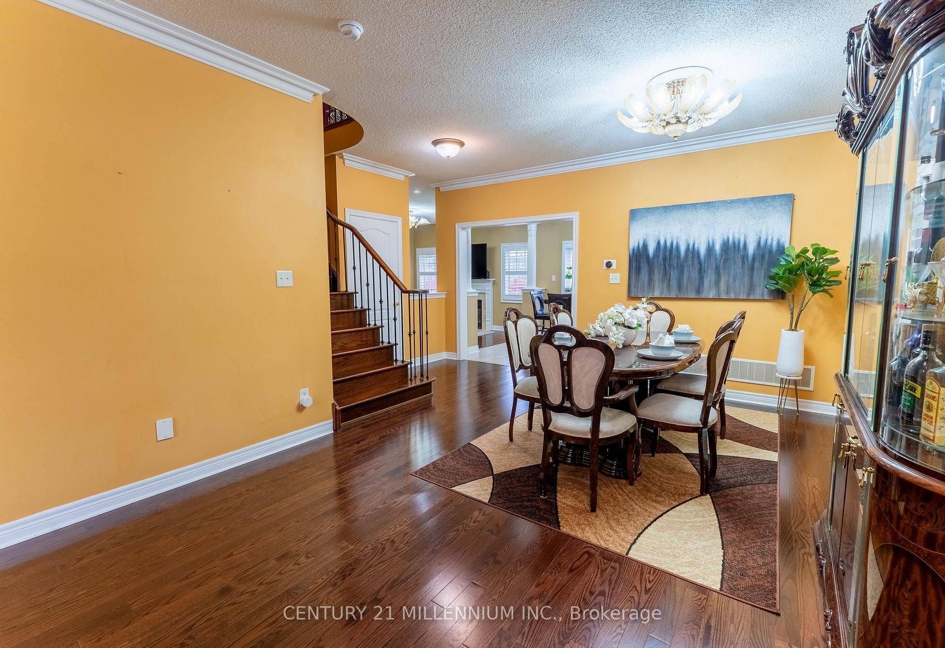 Brampton, ON L6R 0L5,64 Executive CT