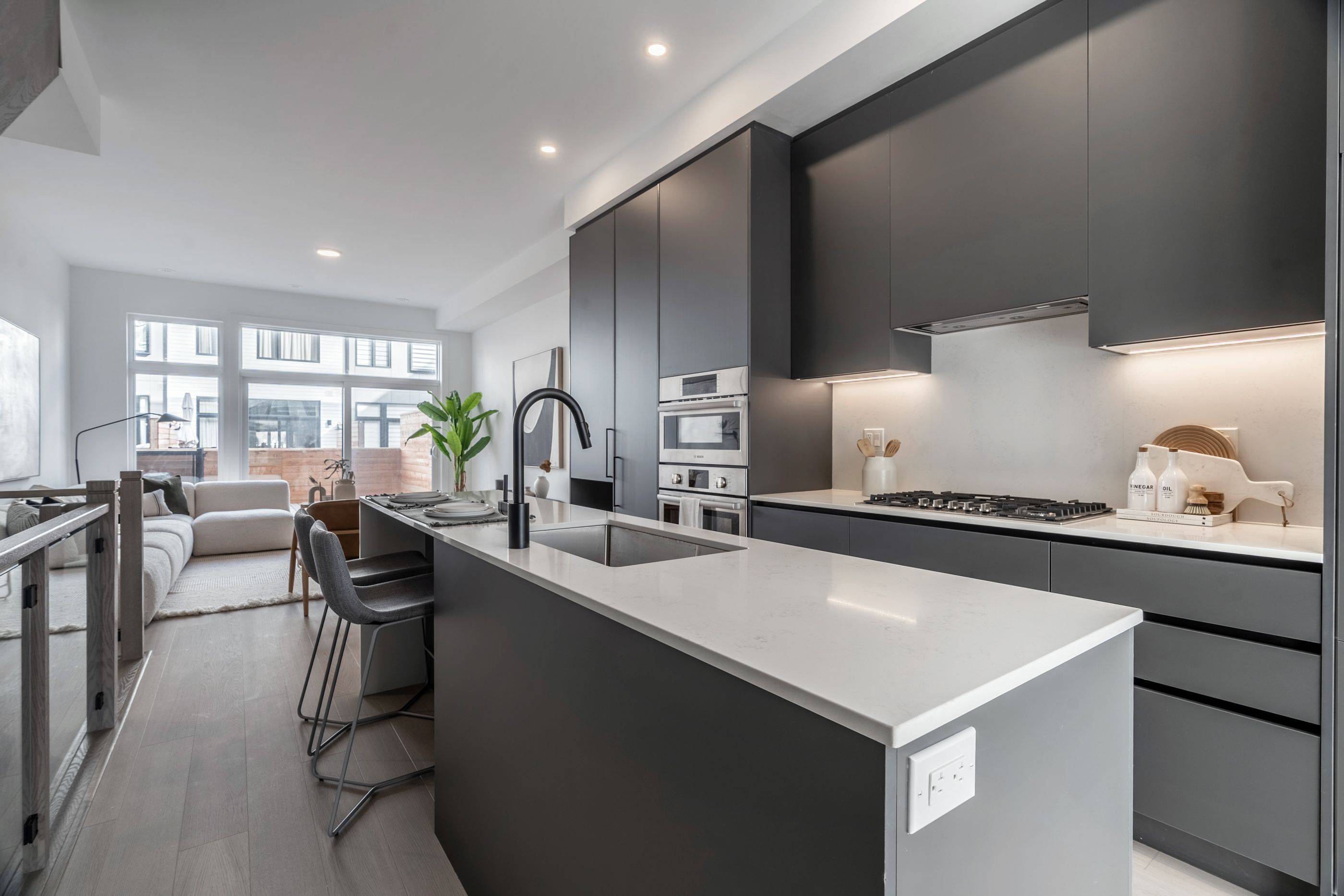 Mississauga, ON L5H 0B2,35 Lou Parsons WAY #59