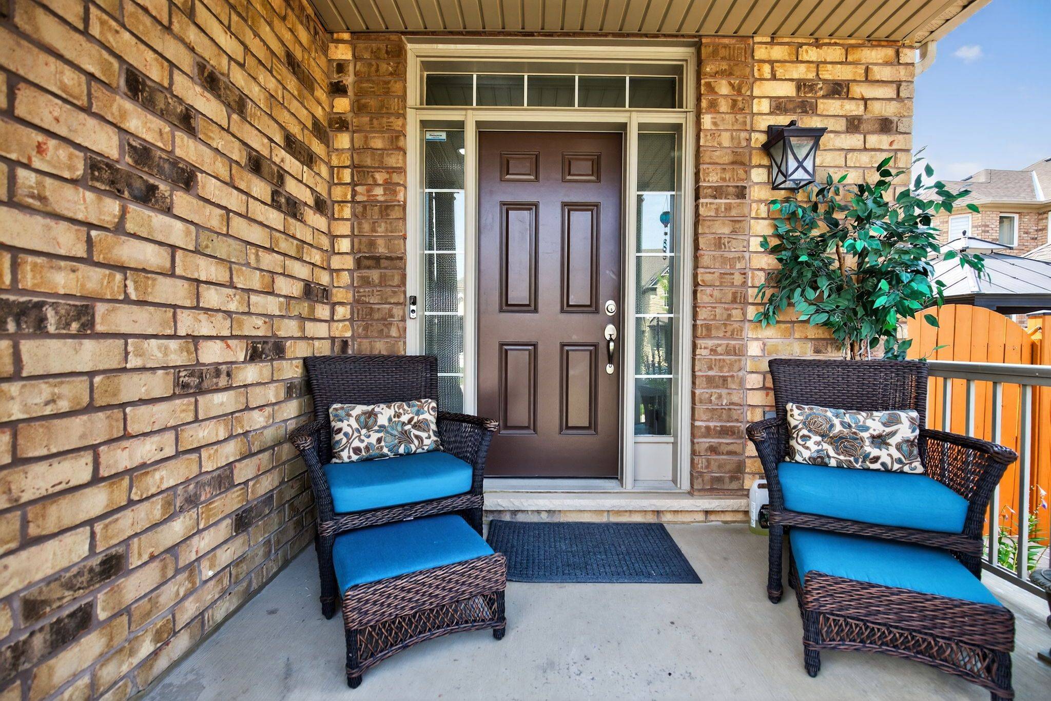 Caledon, ON L7C 3N3,30 Learmont AVE