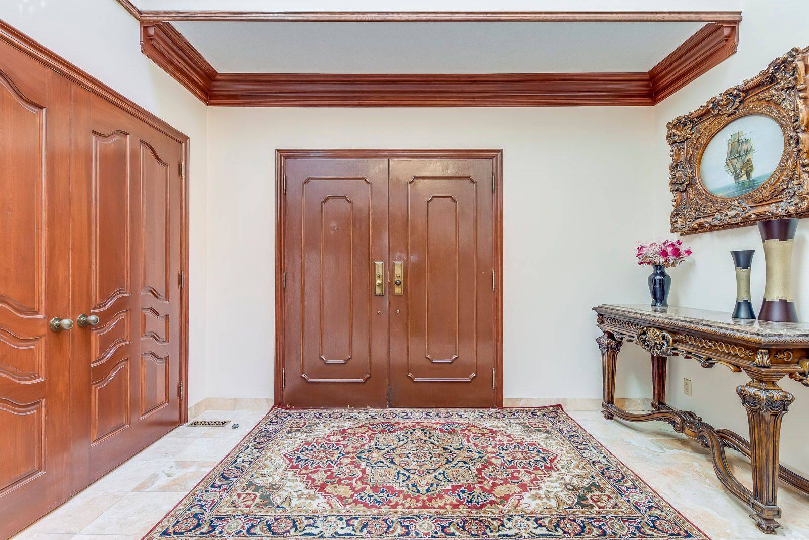 Caledon, ON L7E 3K1,1 Farmer's LN