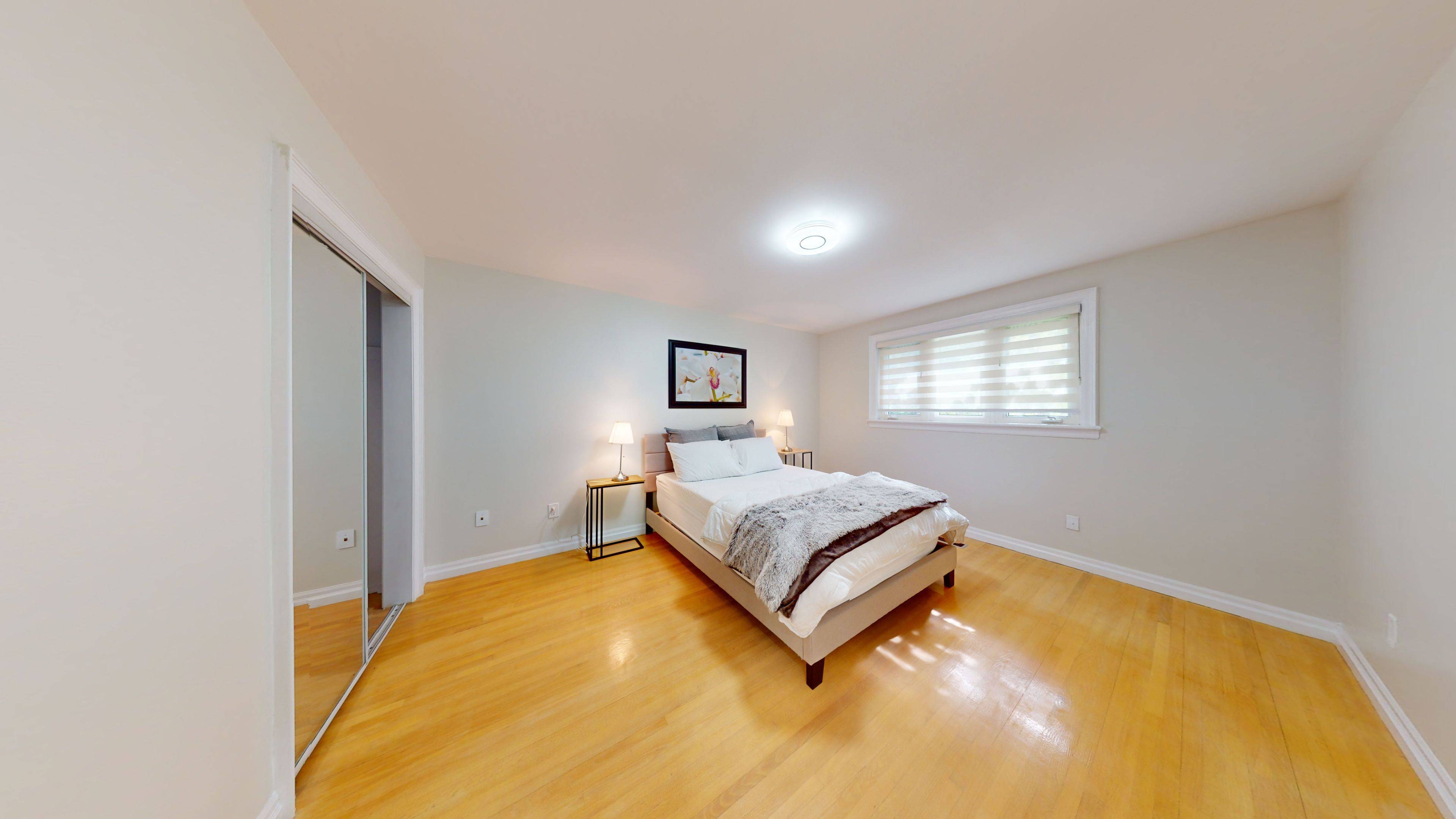 Toronto W10, ON M9W 5N9,114 Tandridge CRES