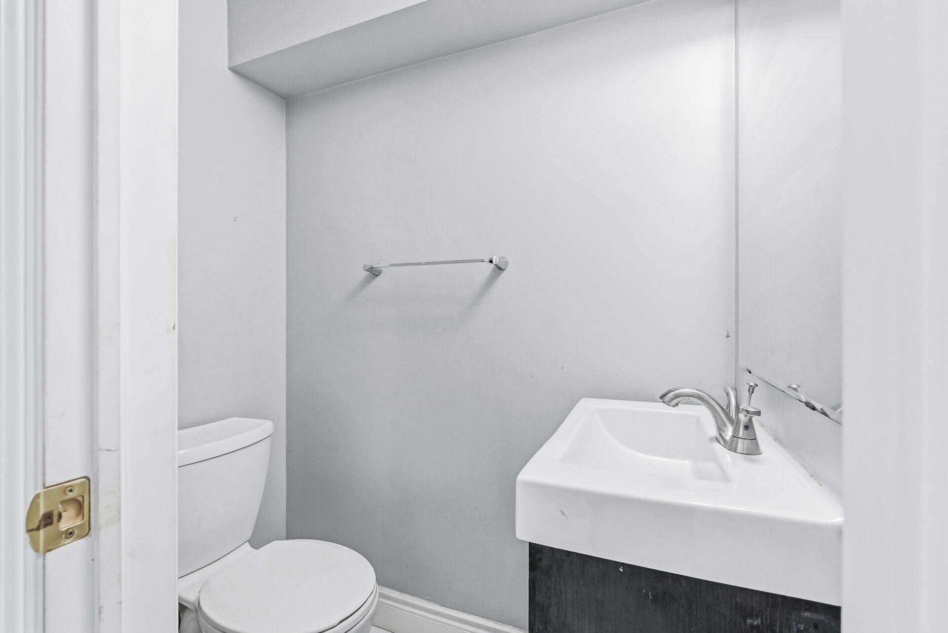 Brampton, ON L6W 3M3,35 McCallum CT