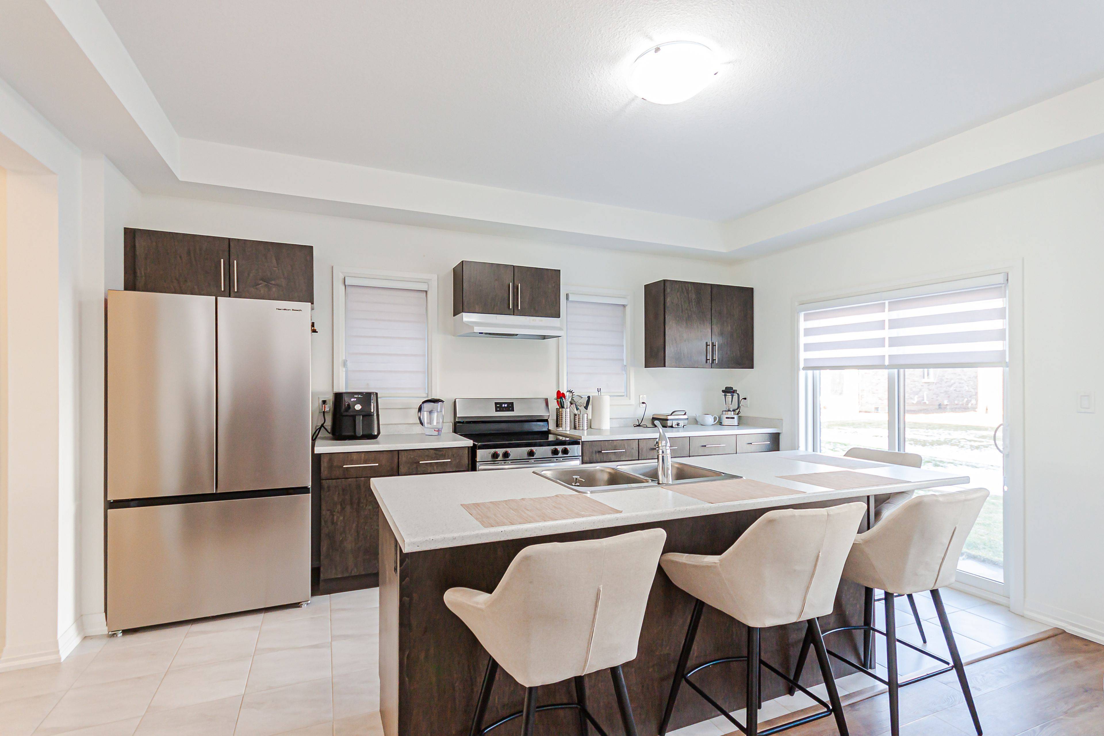 Pelham, ON L0S 1E1,89 Acacia RD