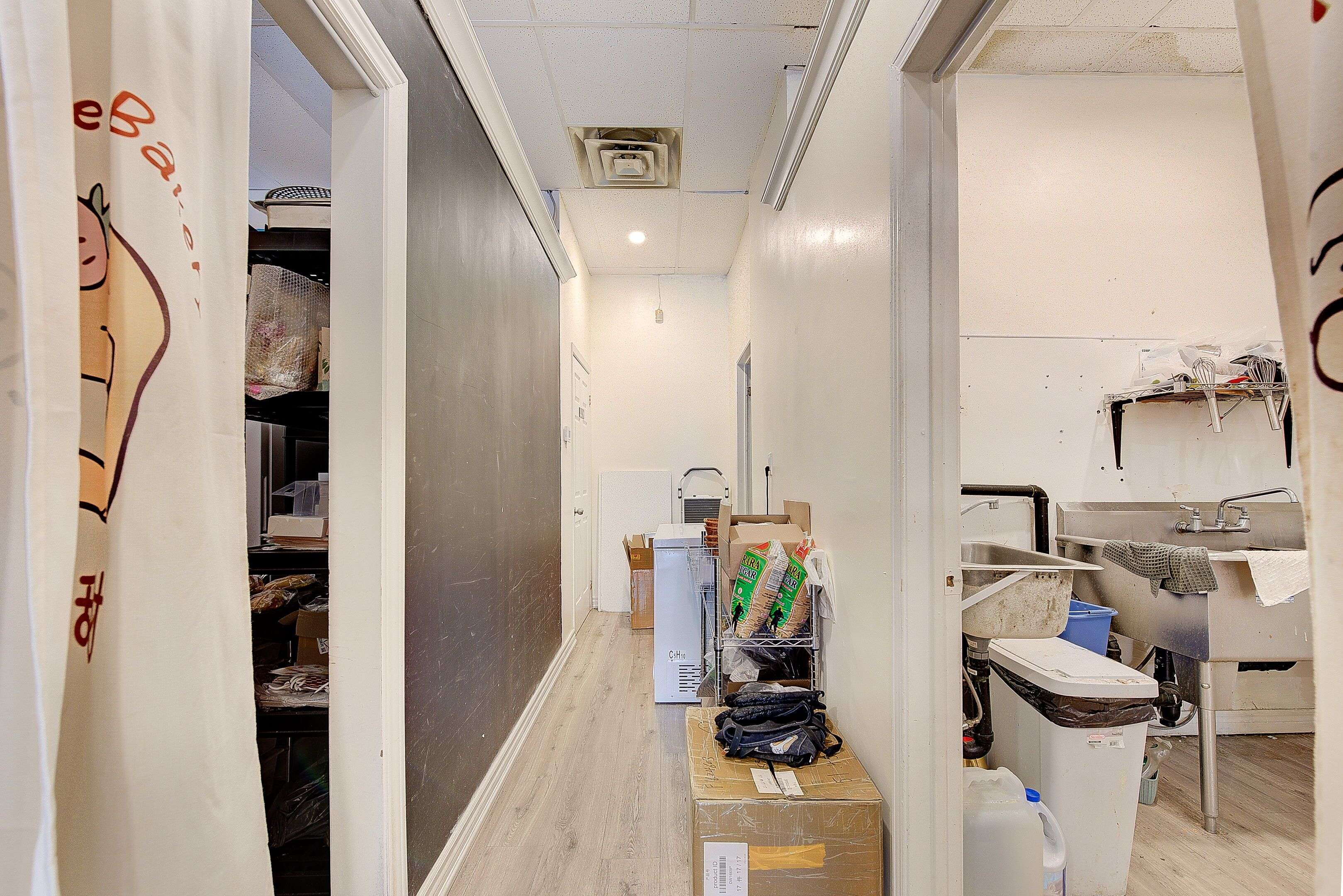 London North, ON N6H 2C3,276 Wharncliffe RD #5