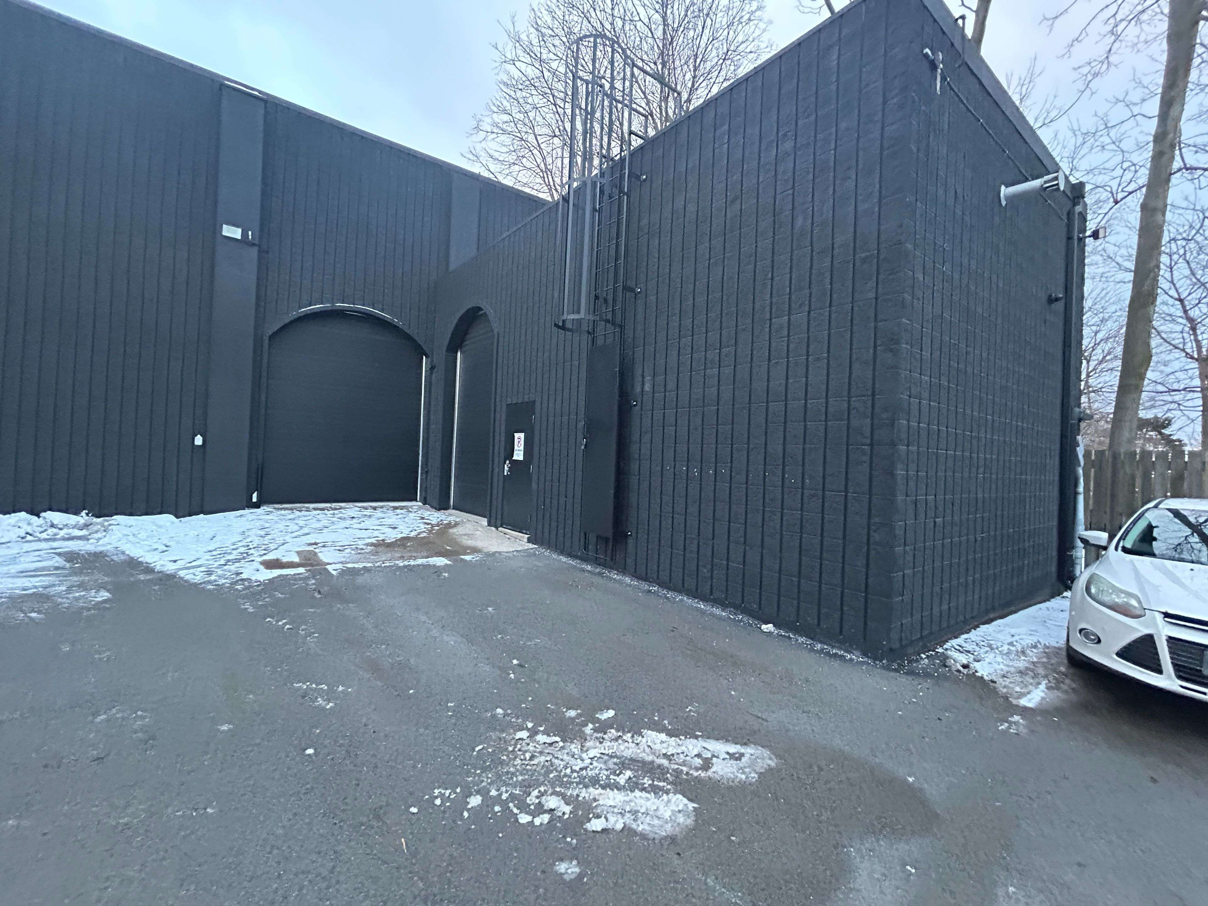 Niagara Falls, ON L2G 1V7,6863 Lundy's LN #D