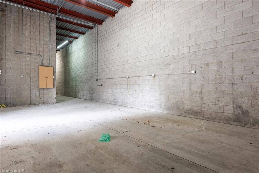 Niagara Falls, ON L2G 1V7,6863 Lundy's LN #D