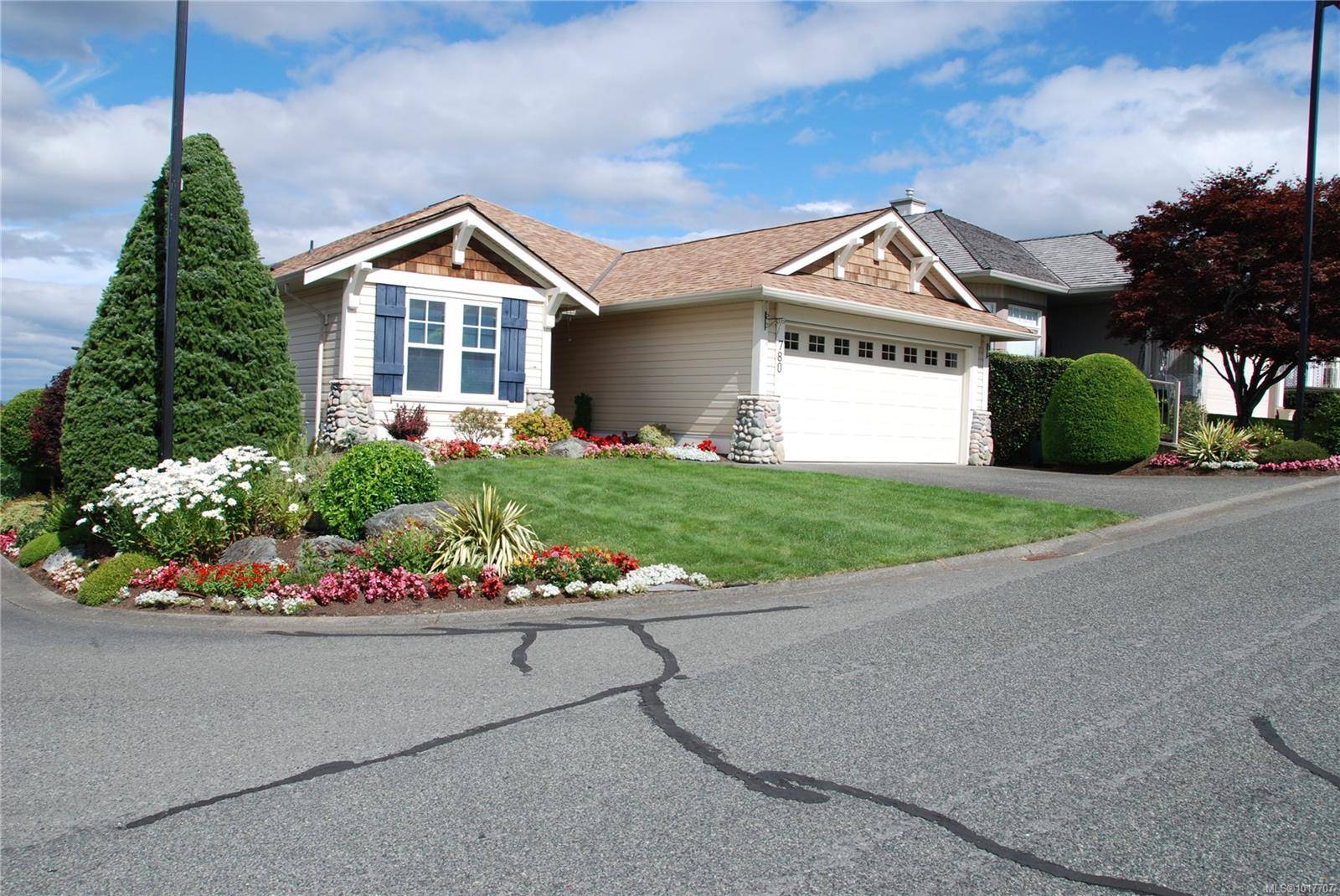 Cobble Hill, BC V8H 0K8,780 Country Club Dr