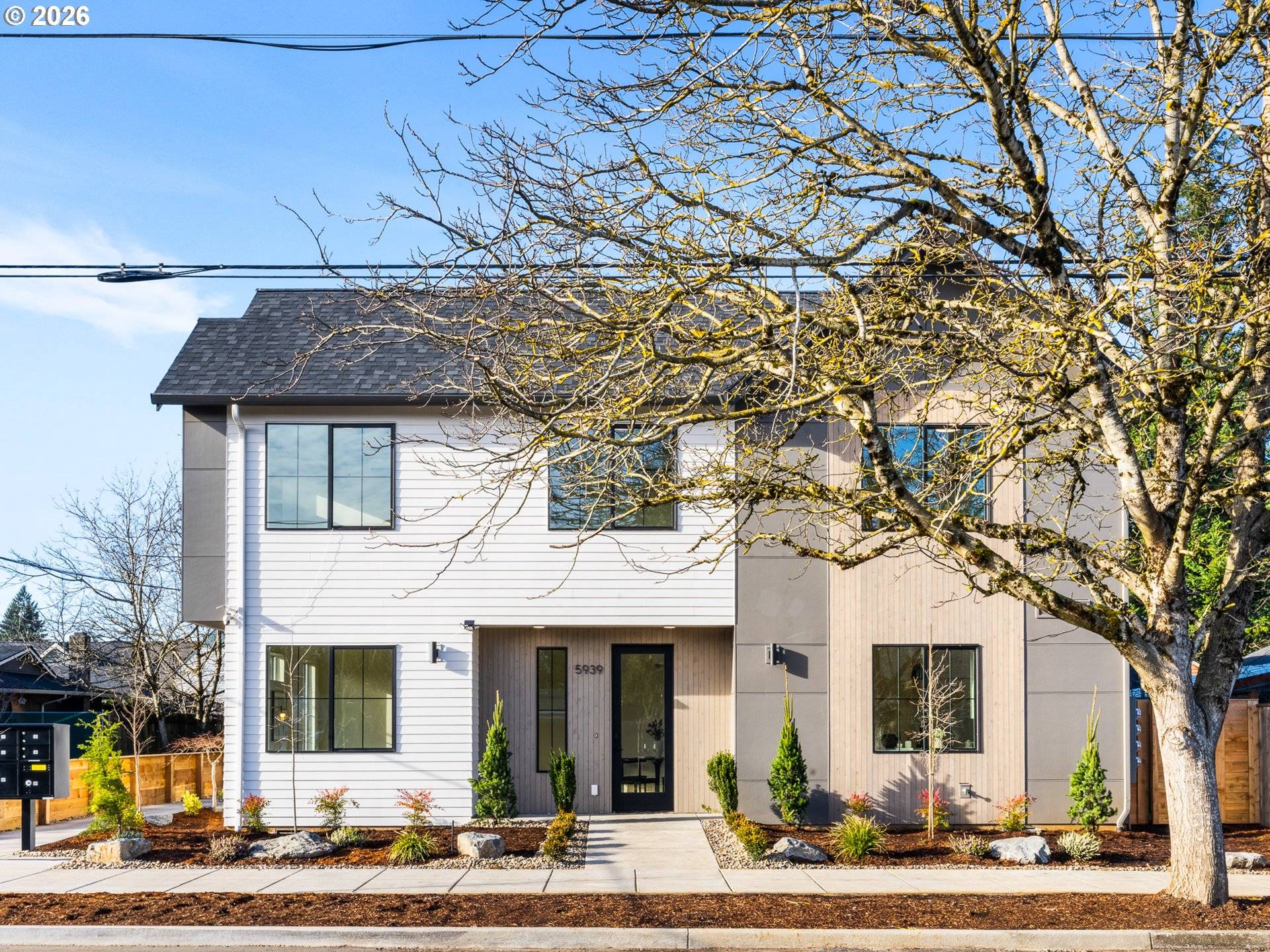 Portland, OR 97206,5939 SE 60th AVE