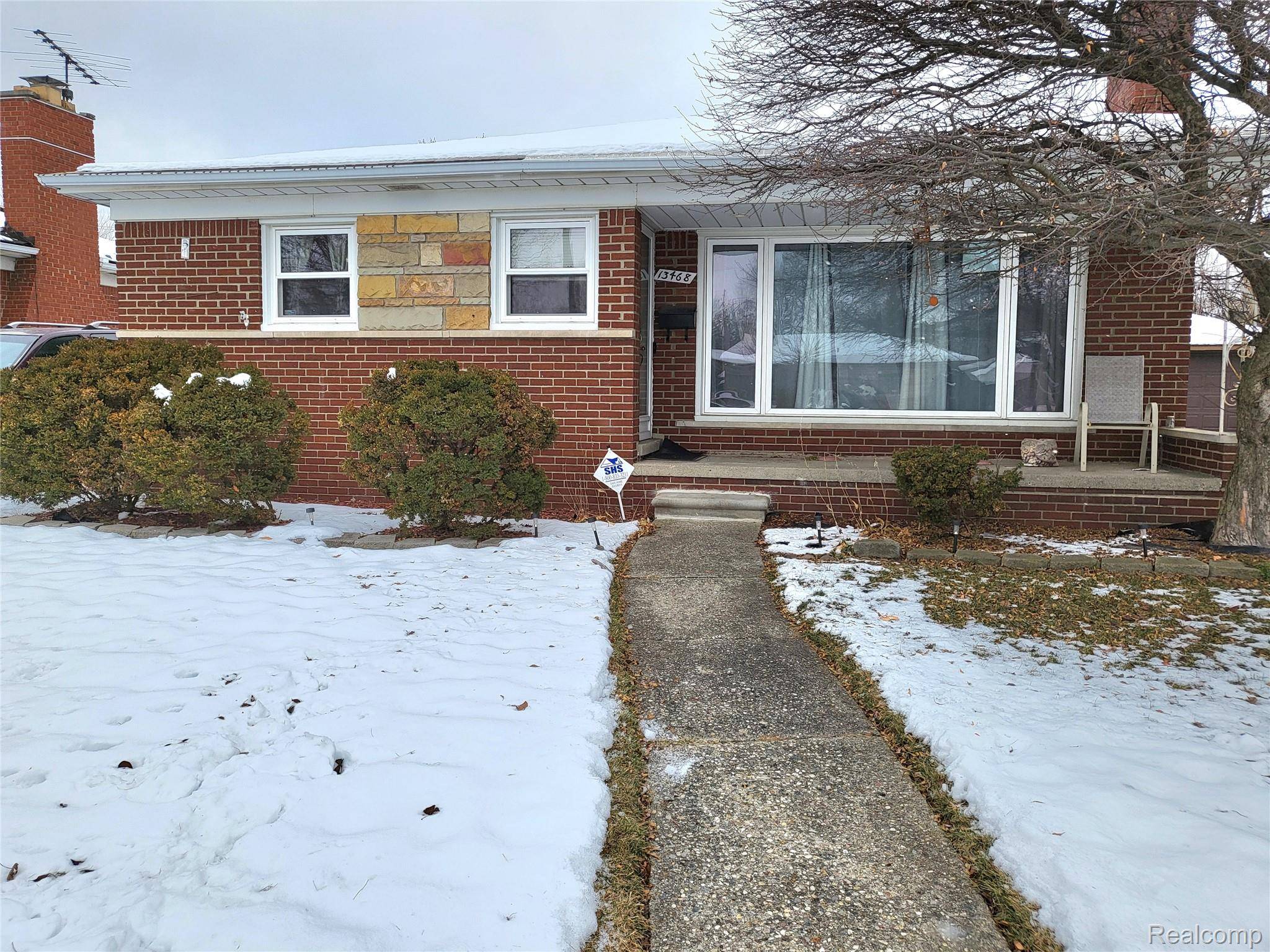 Redford, MI 48239,13468 Crosley