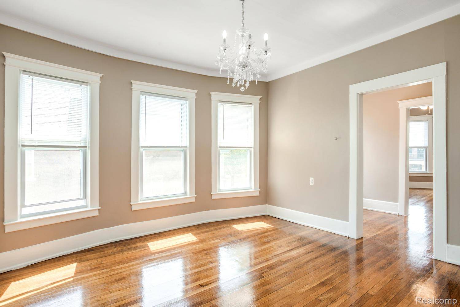 Detroit, MI 48214,2604 Cadillac BLVD