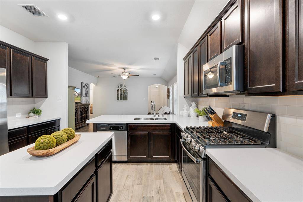 Cross Roads, TX 76227,1490 Alamandine Avenue