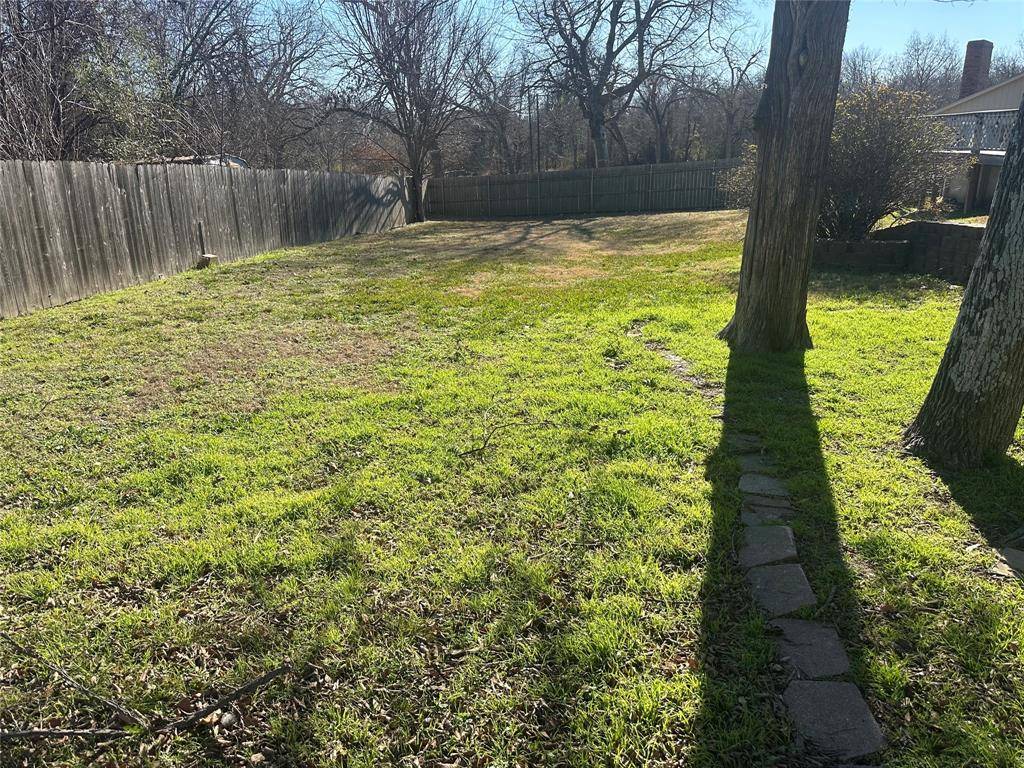 Bonham, TX 75418,2020 Arbor Bend Street