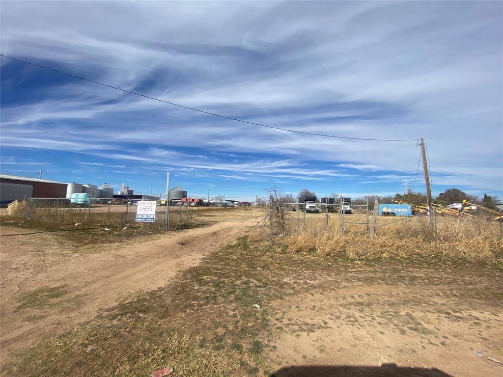 Haskell, TX 79521,207 N 1st Street E