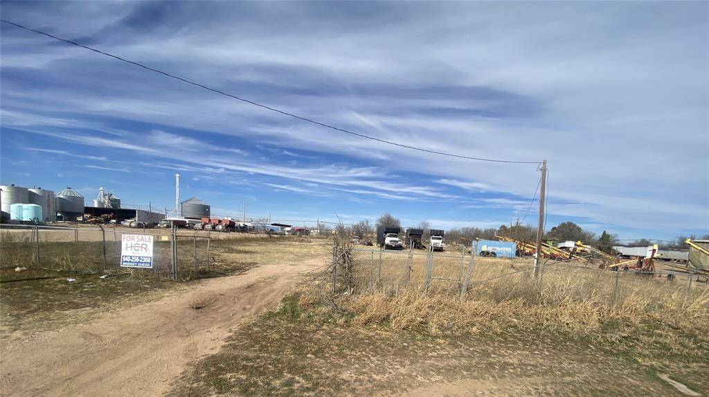 Haskell, TX 79521,207 N 1st Street E