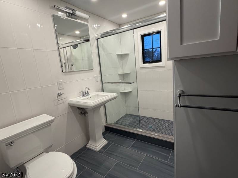 Millburn Twp., NJ 07078,29 Glenwood Dr