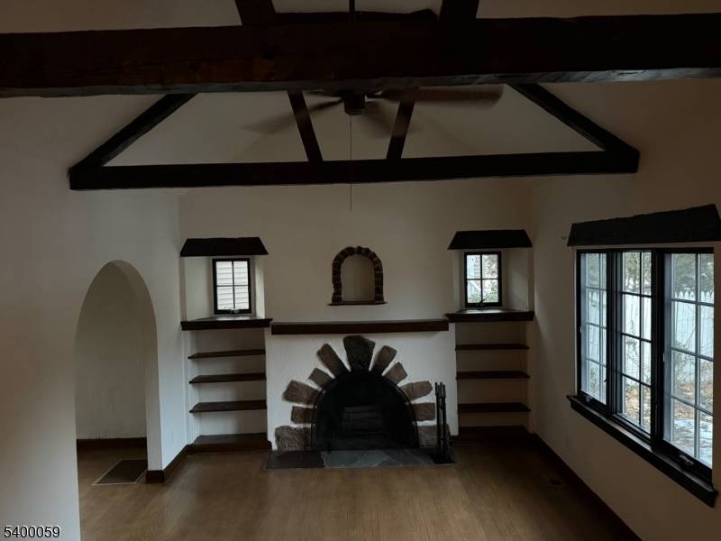 Millburn Twp., NJ 07078,29 Glenwood Dr