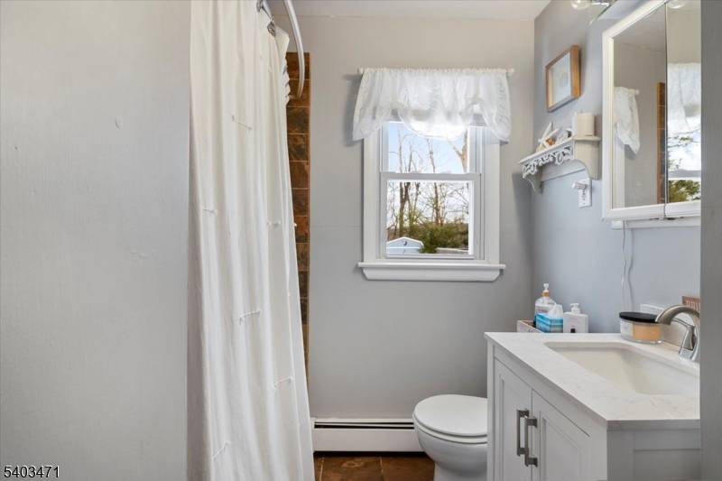 Vernon Twp., NJ 07422,413 Diggles Pl