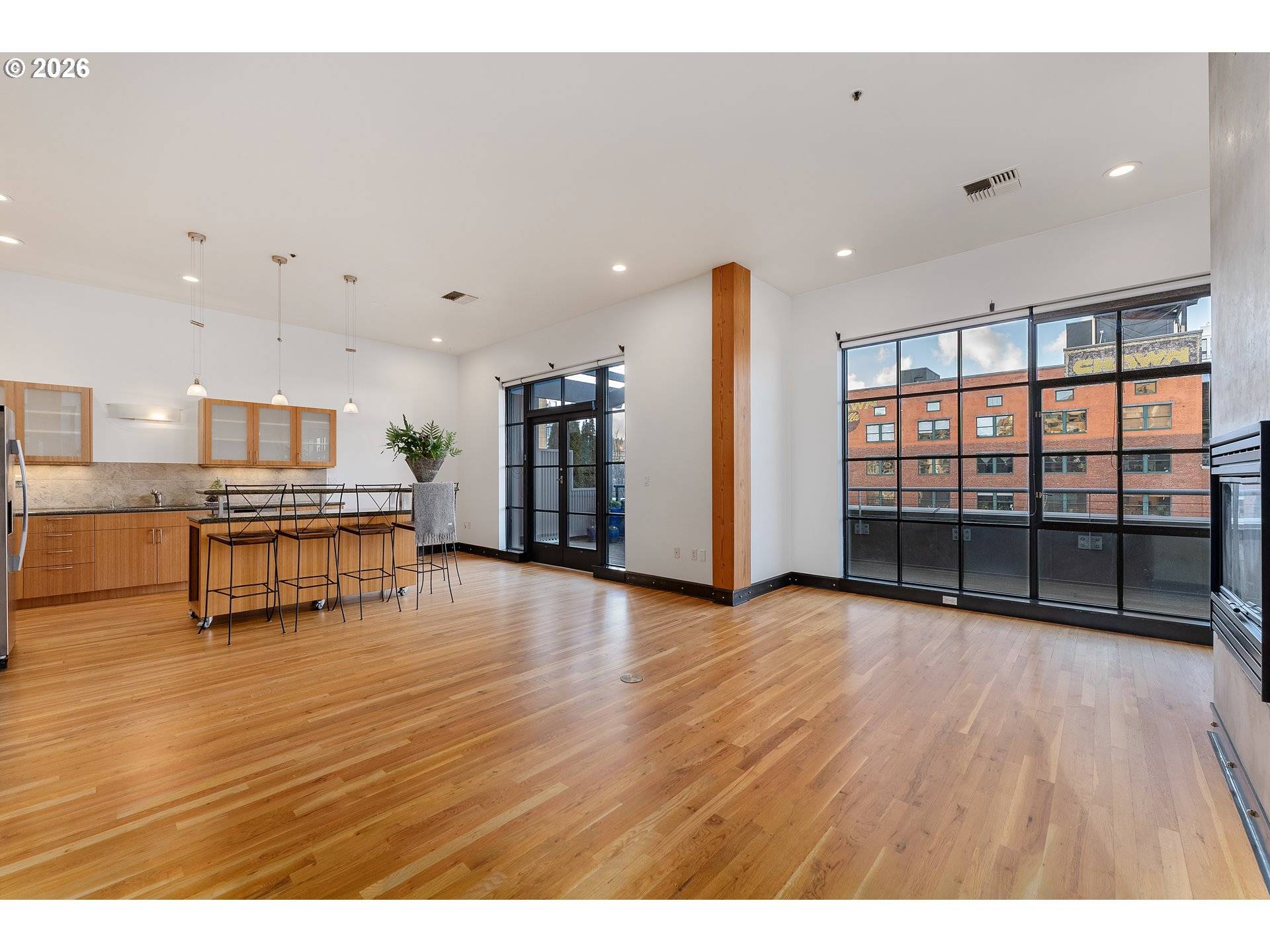 Portland, OR 97209,408 NW 12TH AVE #608