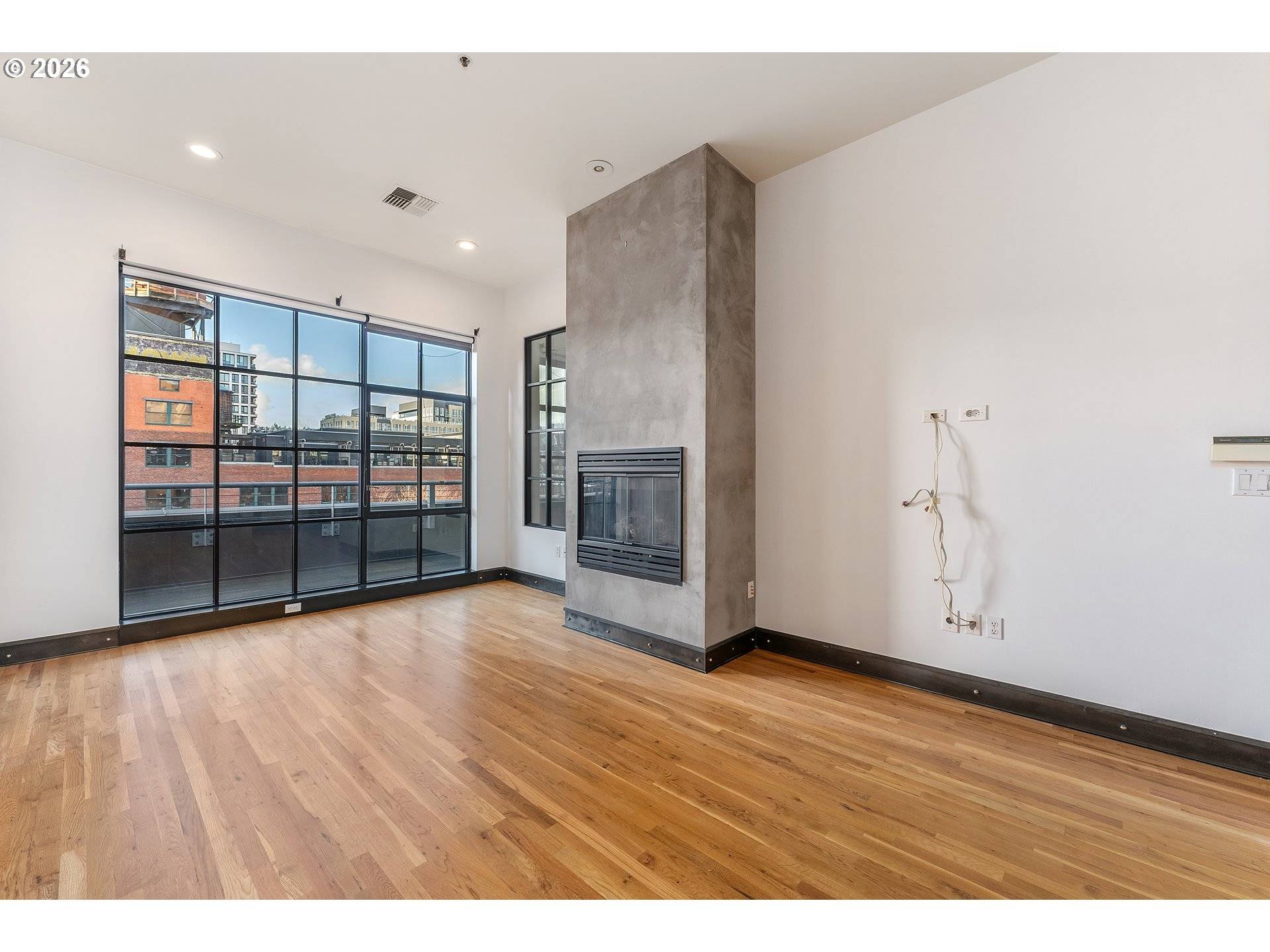 Portland, OR 97209,408 NW 12TH AVE #608