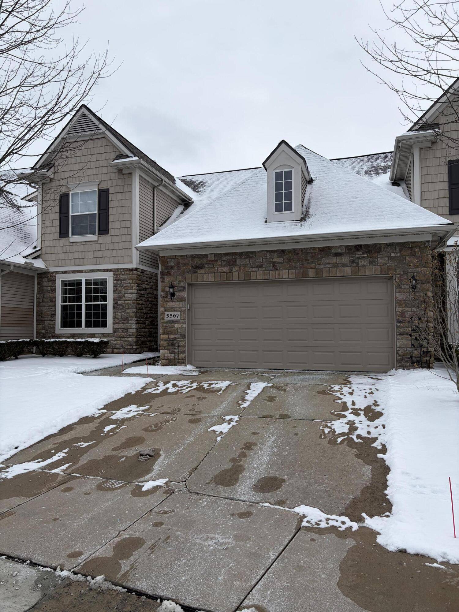 Ann Arbor, MI 48103,5567 Gallery Park DR