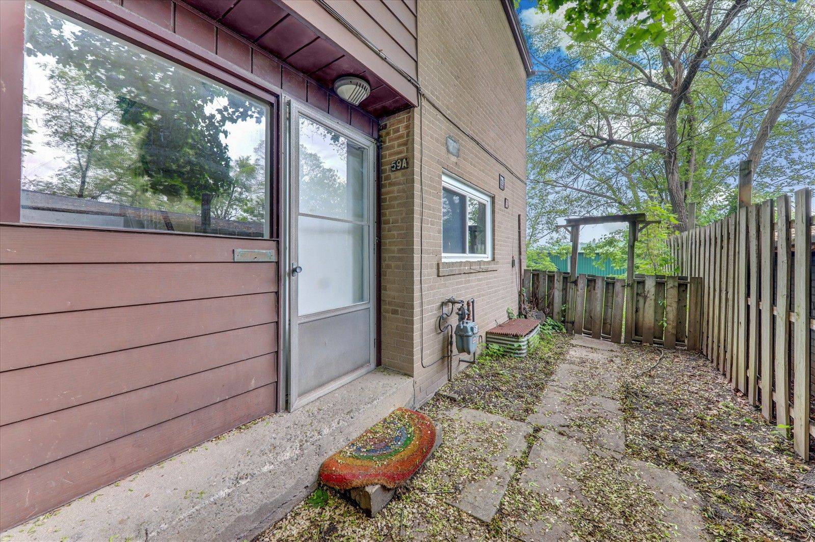 Toronto C15, ON M2K 1A3,59A Talara DR S