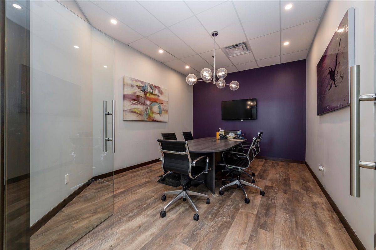 Barrie, ON L4N 7W5,11 Patterson RD #24 & 25