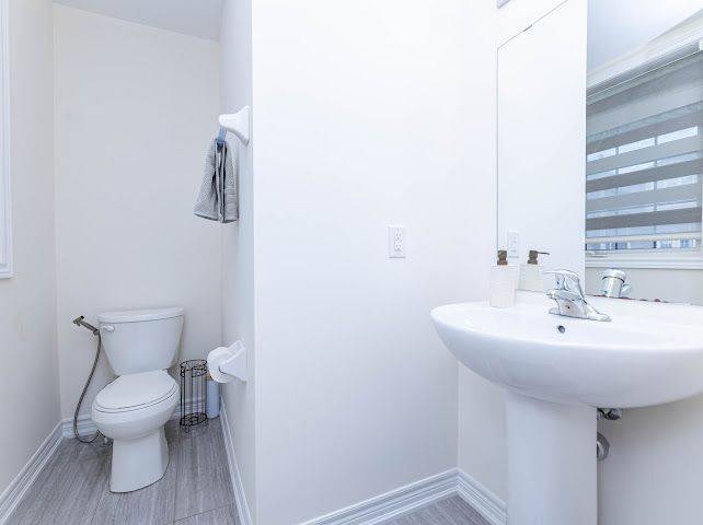 Brampton, ON L7A 0G1,3 Novice DR