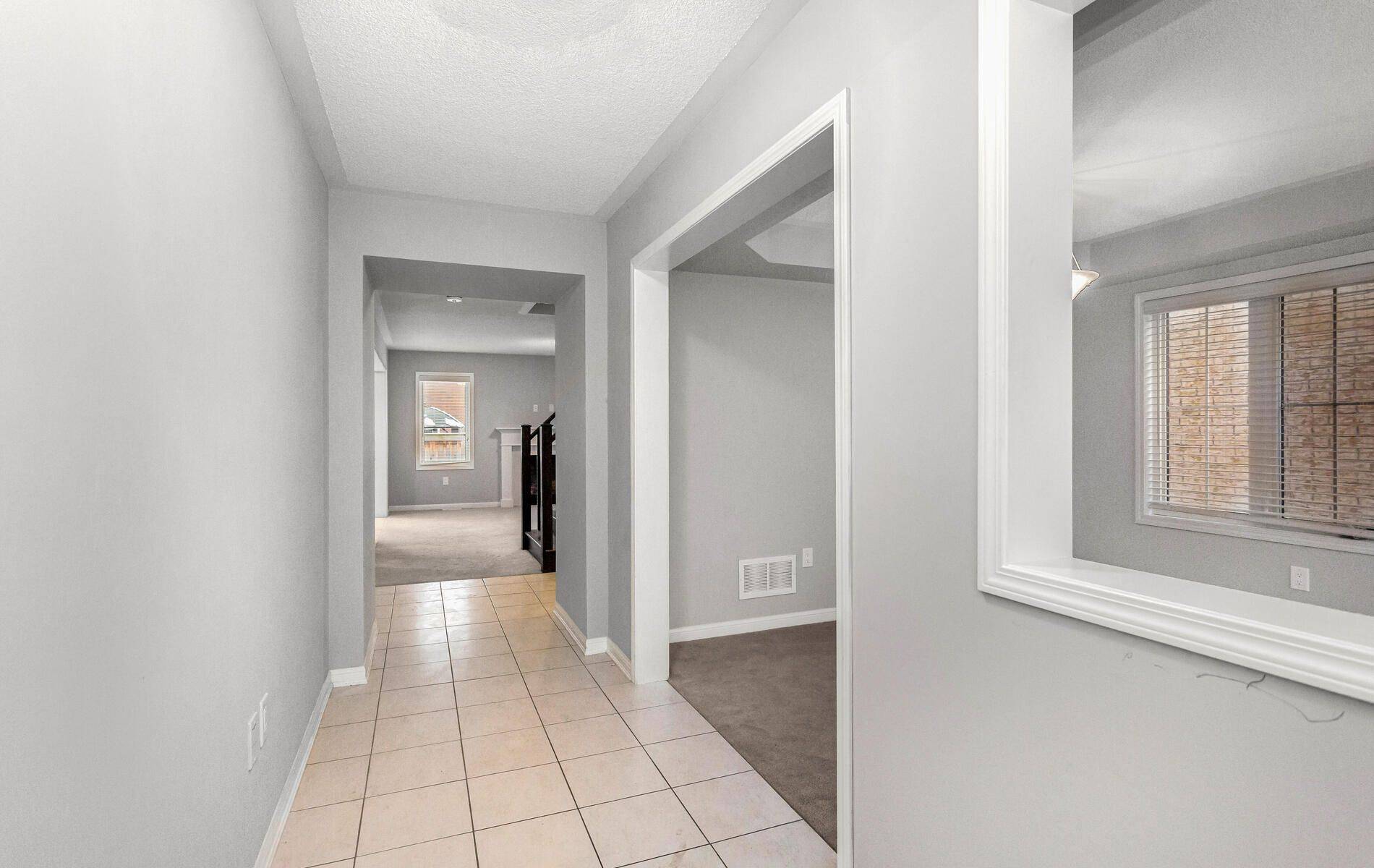 Milton, ON L9T 8N9,261 Gleave ( Upper Level) TER