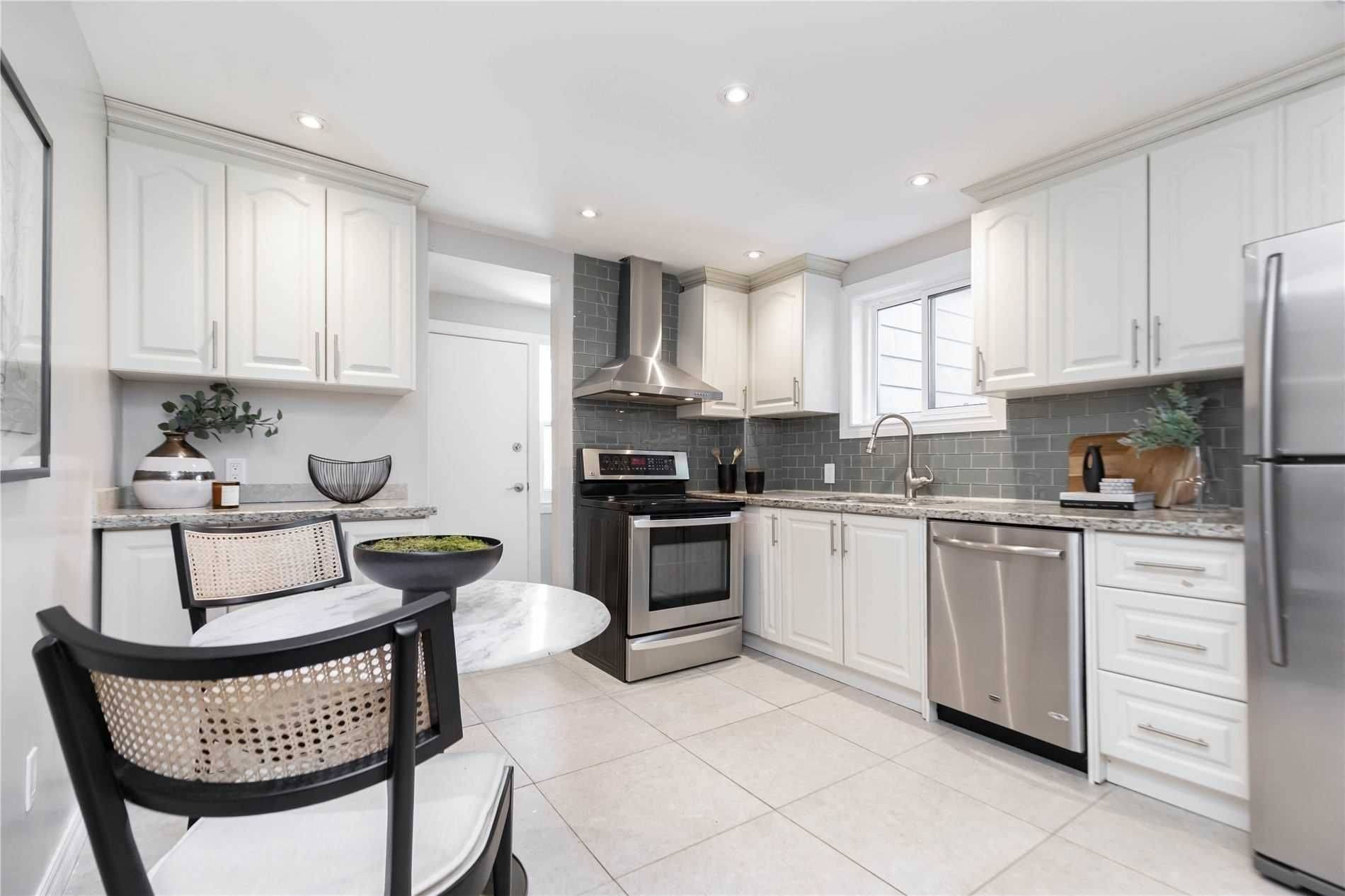 Toronto W03, ON M6M 3J5,21 Haverson BLVD #Main