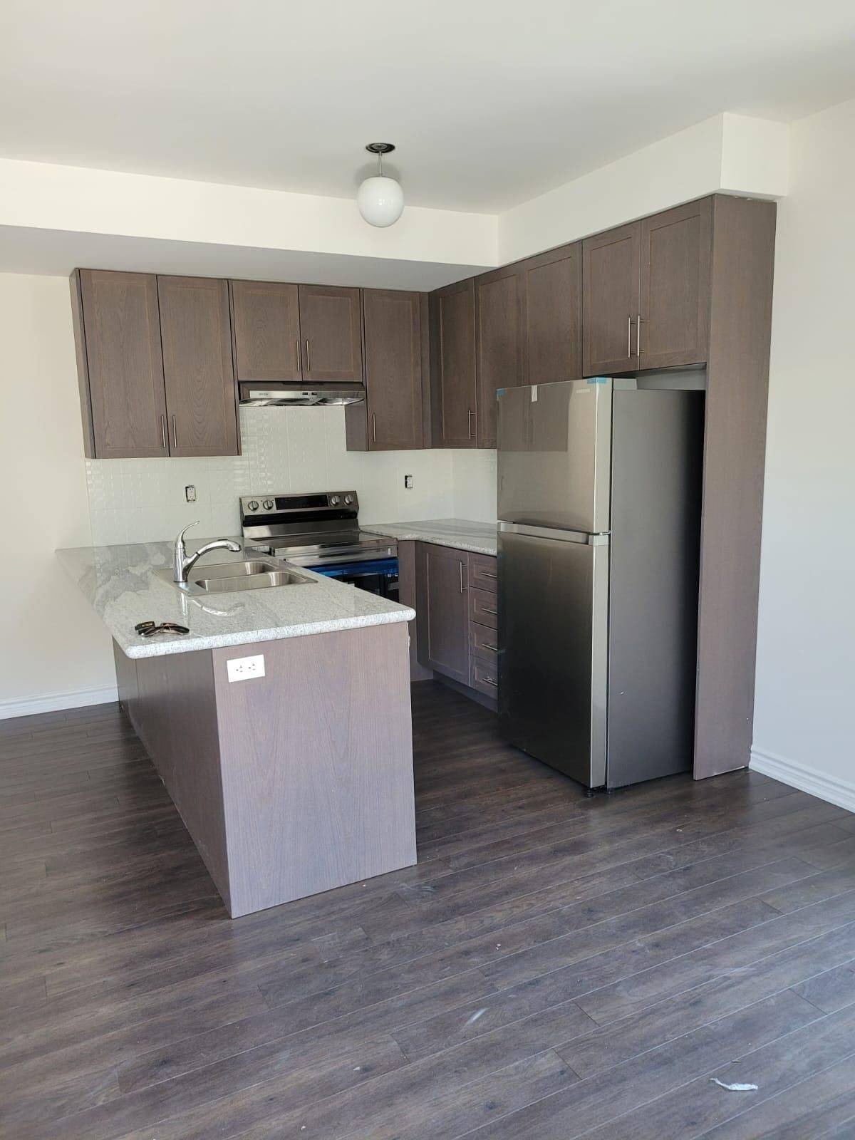 Brampton, ON L6P 4R1,70 Halliford PL #404