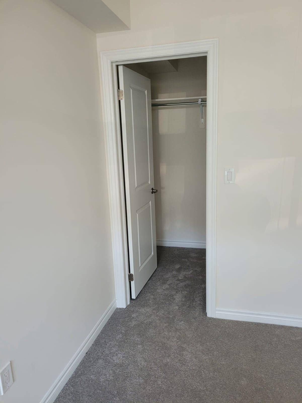 Brampton, ON L6P 4R1,70 Halliford PL #404