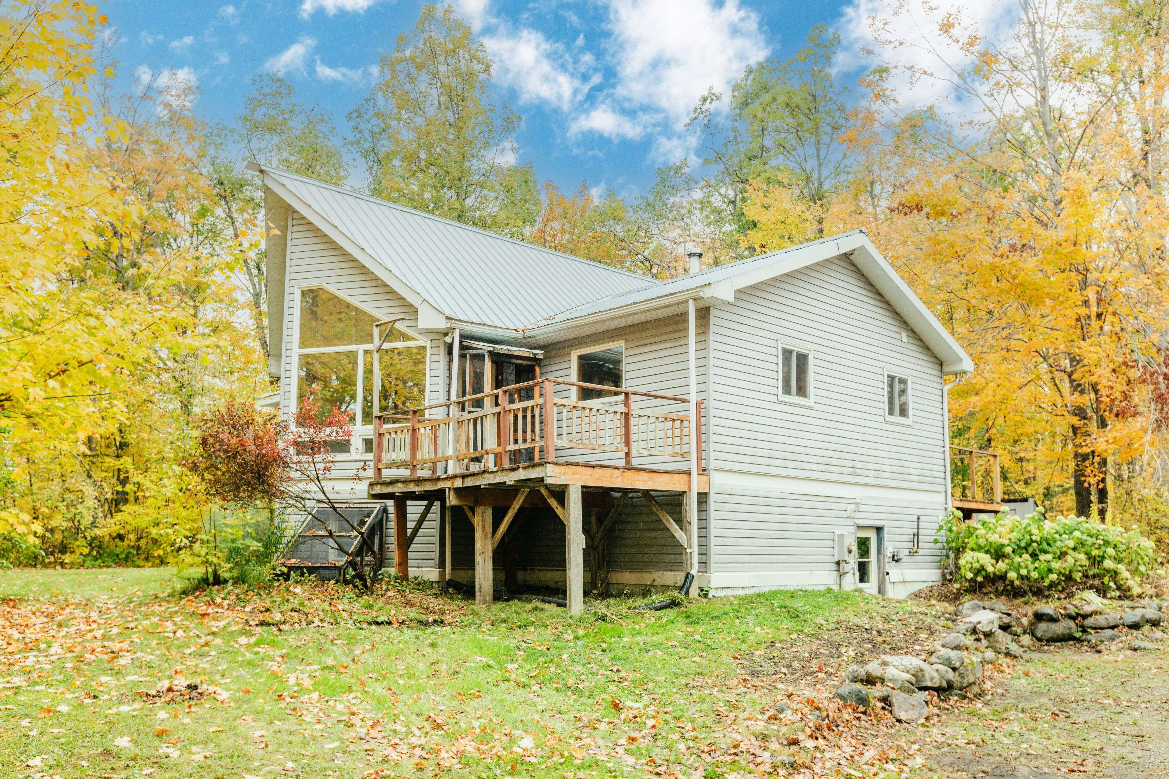 Kawartha Lakes, ON K0M 2B0,693 Balsam Lake DR