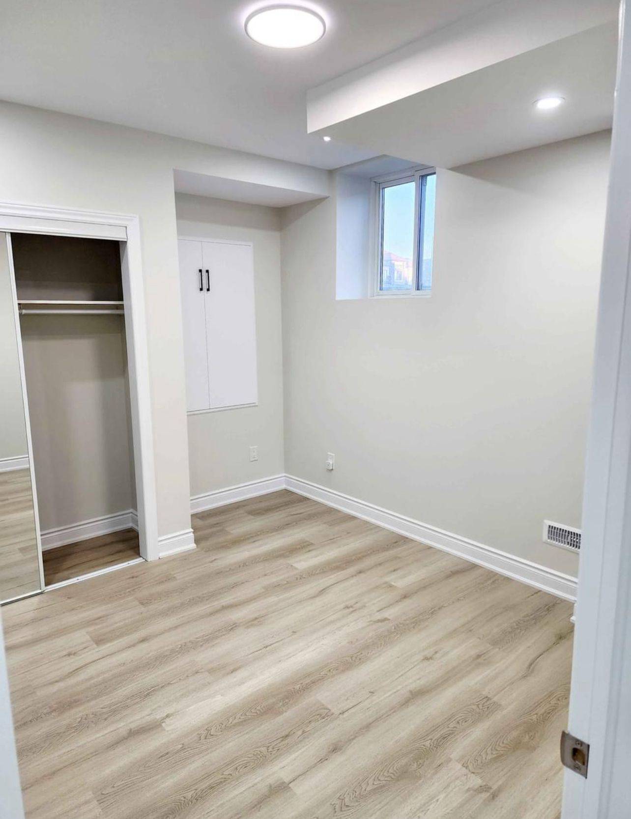 Brant, ON N3L 0K2,4 Flagg AVE #Basement