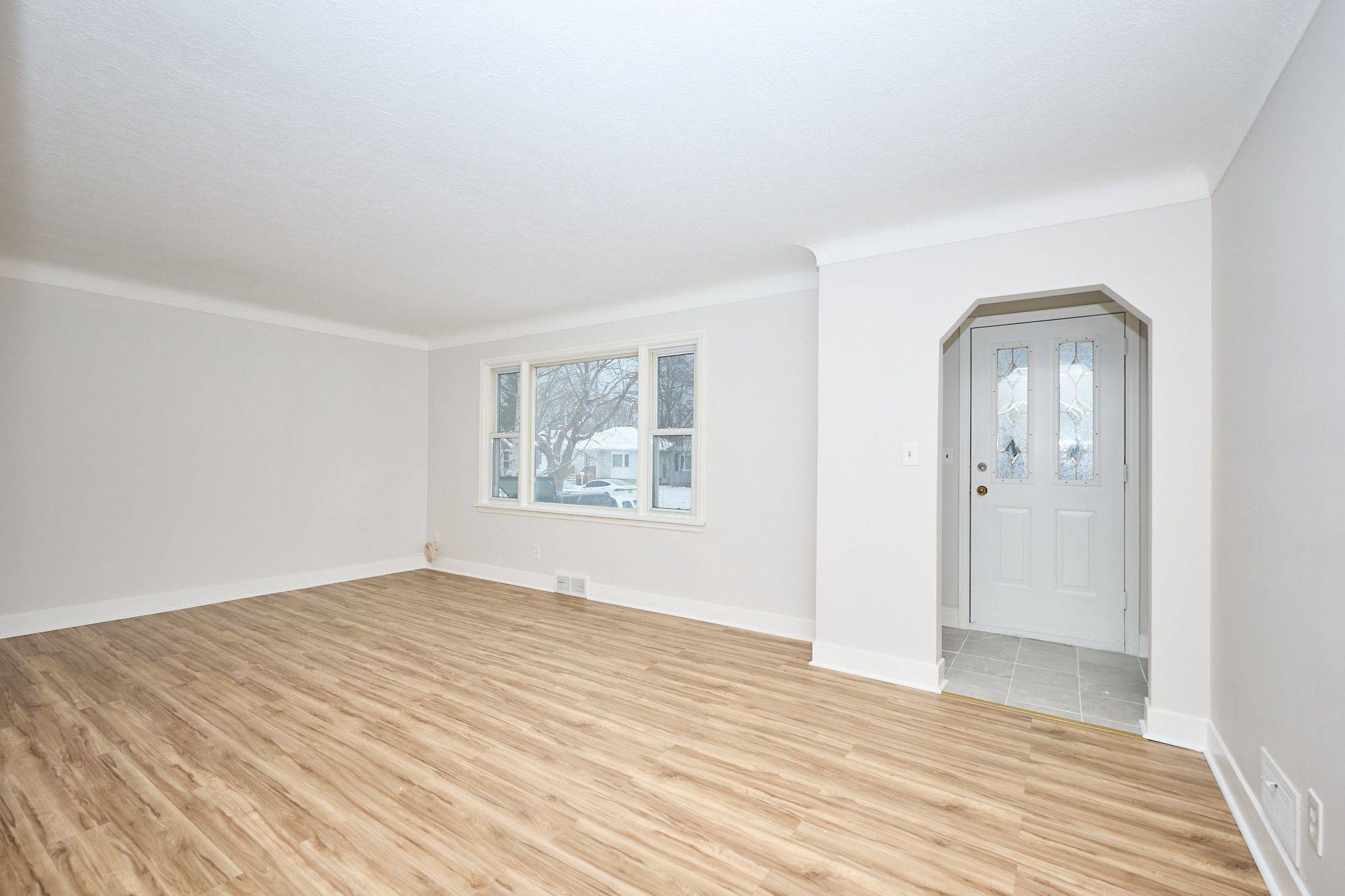 St. Catharines, ON L2N 3S4,17 Lora ST