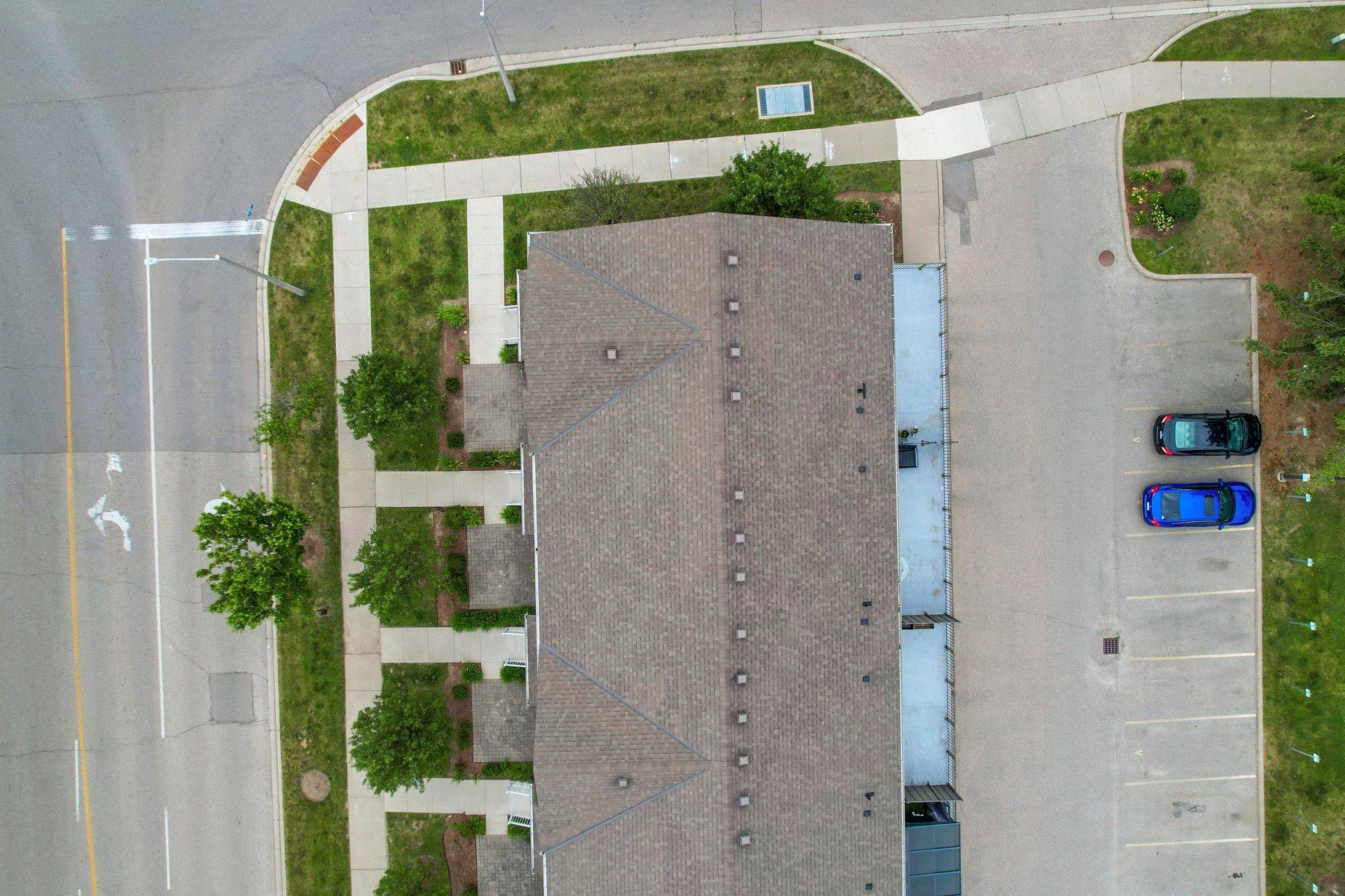 Kitchener, ON N2R 1P9,275 Old Huron RD #3