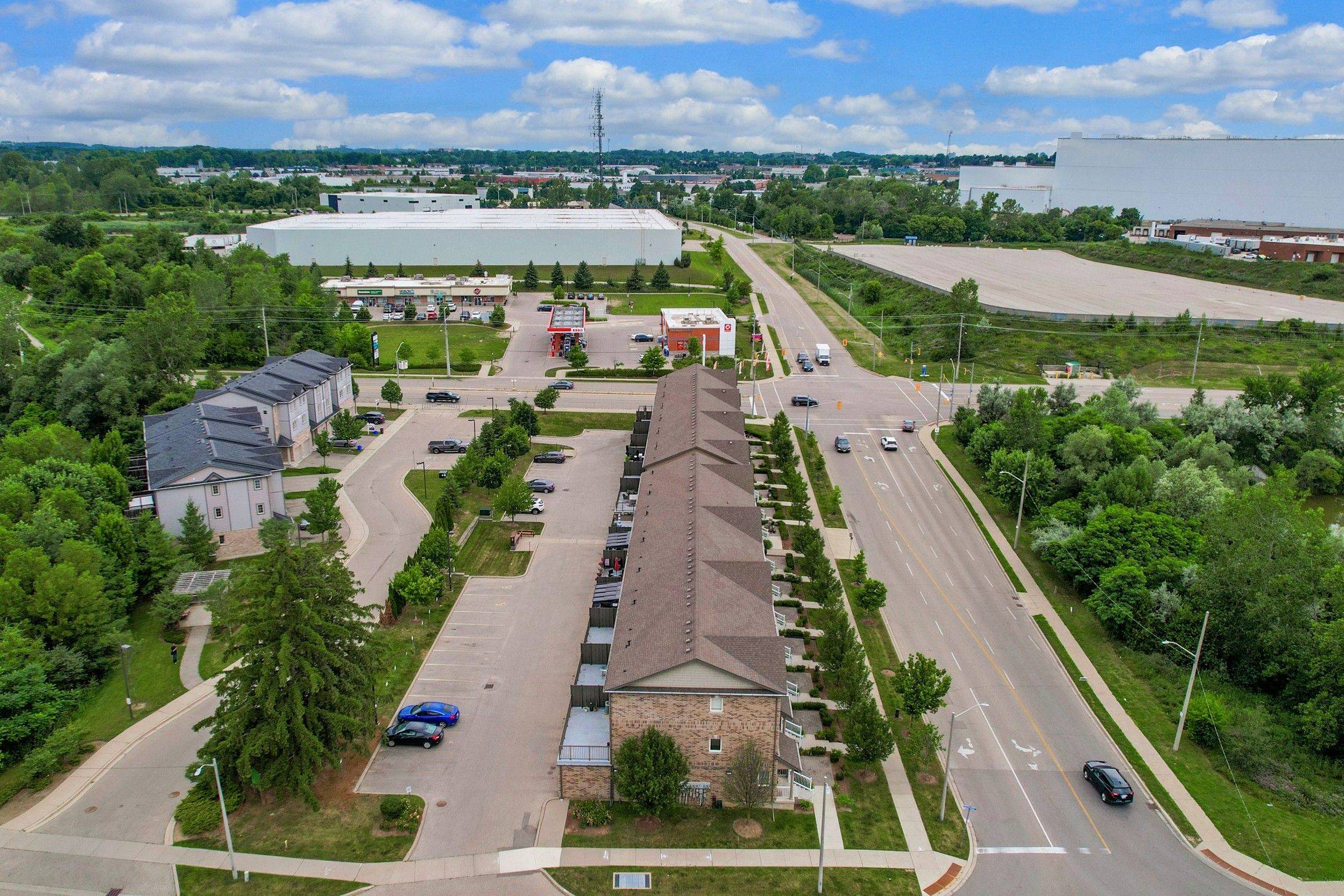 Kitchener, ON N2R 1P9,275 Old Huron RD #3