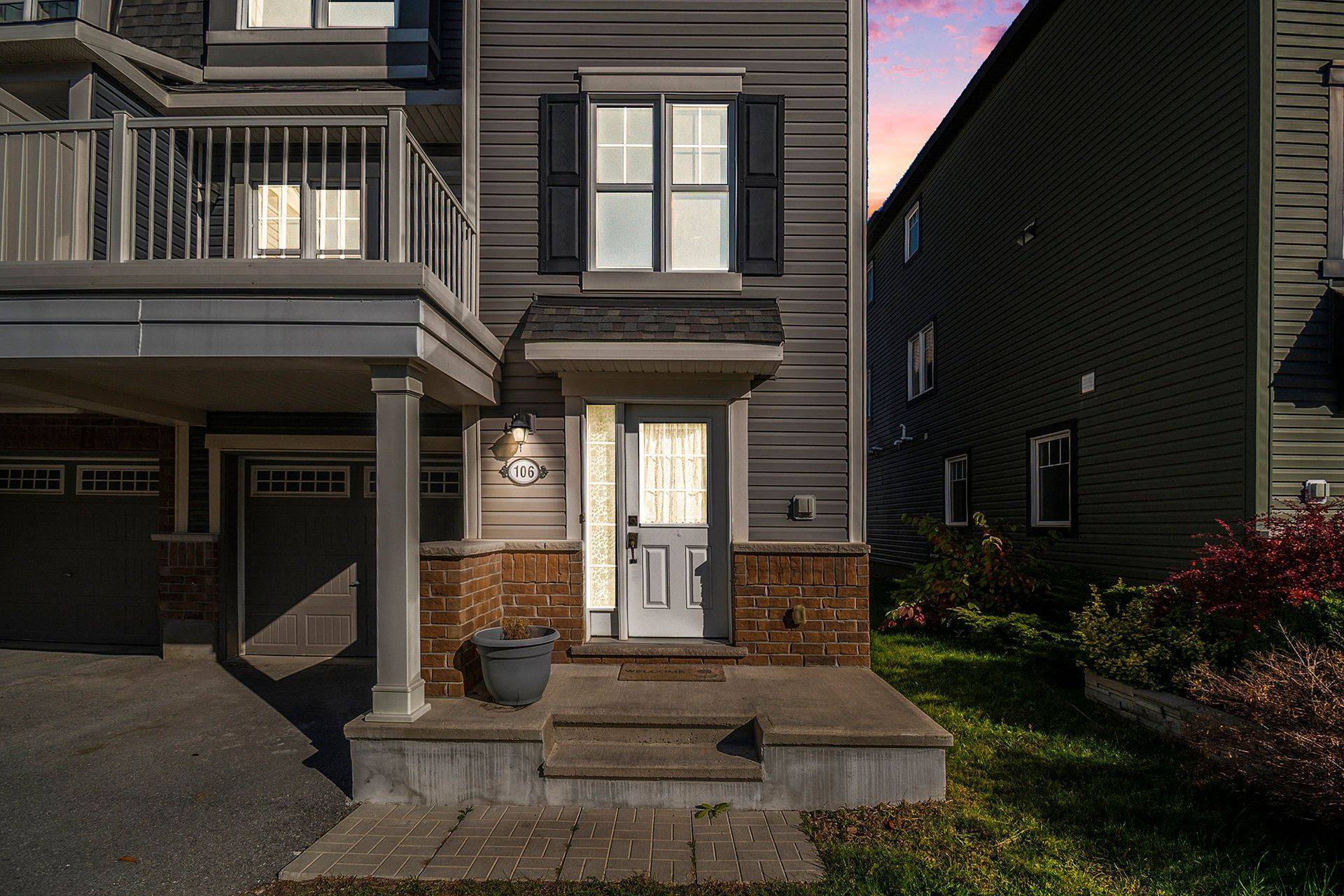 Orleans - Cumberland And Area, ON K4A 1C7,106 Helenium LN