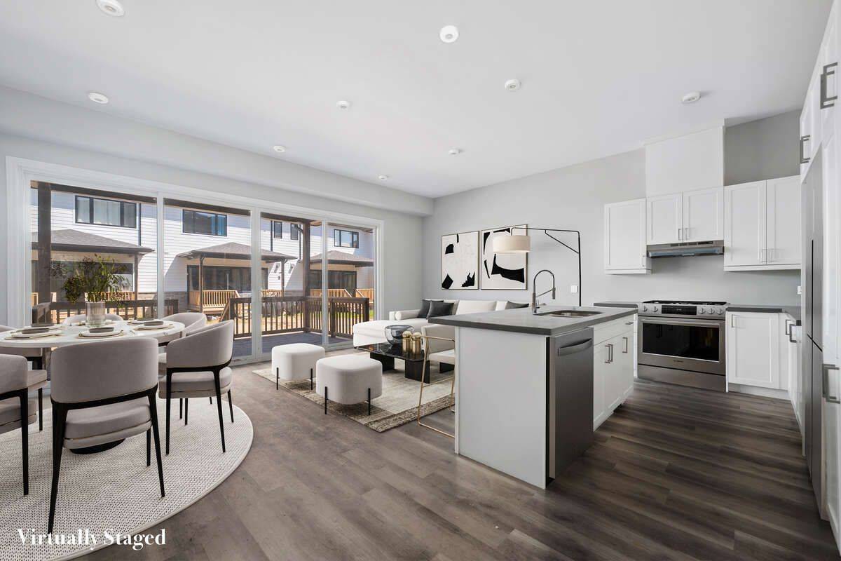 Thorold, ON L2V 0J9,121 Ivy CRES