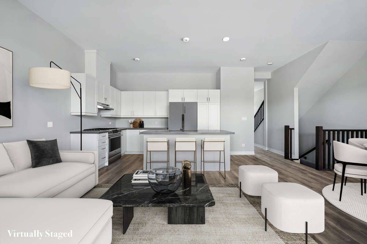 Thorold, ON L2V 0J9,121 Ivy CRES