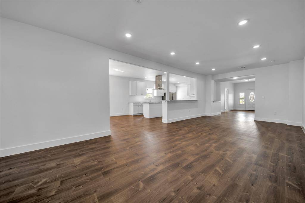 Ferris, TX 75125,1128 Newton Road