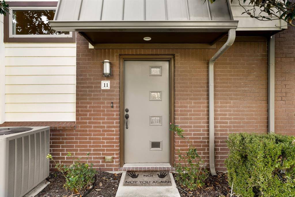 Dallas, TX 75206,5875 Ross Avenue #11