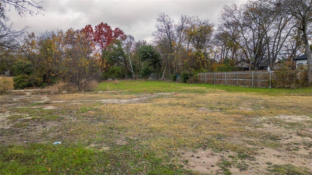 Dallas, TX 75216,1959 E Ann Arbor Avenue