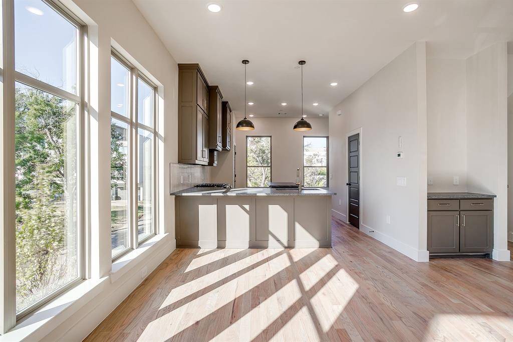 Fort Worth, TX 76107,2824 Weisenberger Street #100