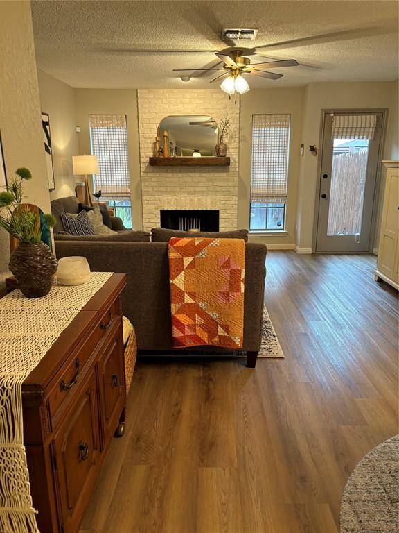 Fort Worth, TX 76133,7429 Kingswood Drive