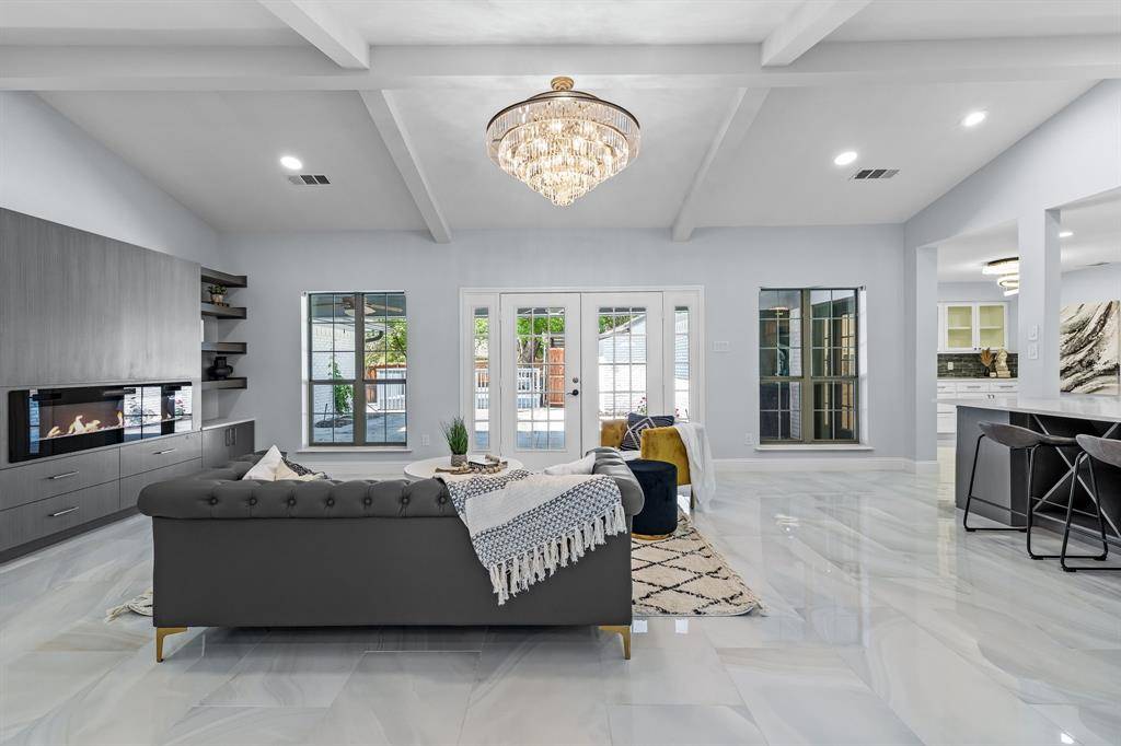 Dallas, TX 75248,14909 Hillcrest Road