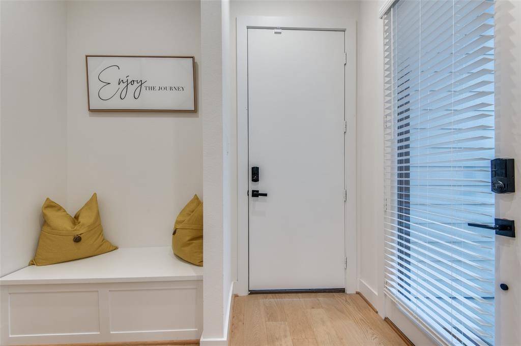 Dallas, TX 75223,1007 Mount Auburn Avenue