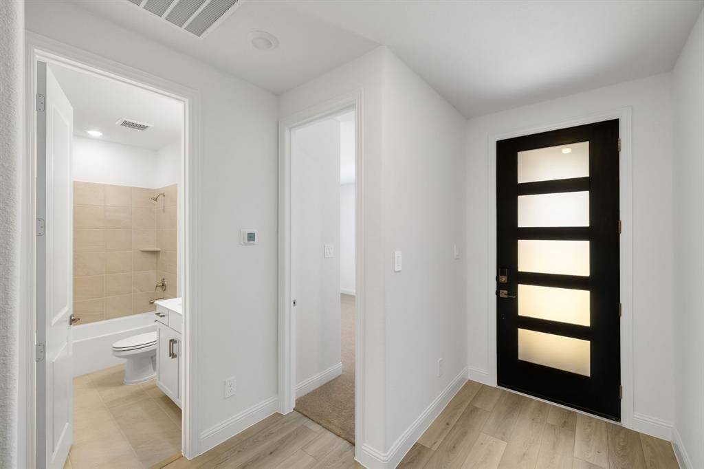 Corinth, TX 76210,2441 Glacier Ridge