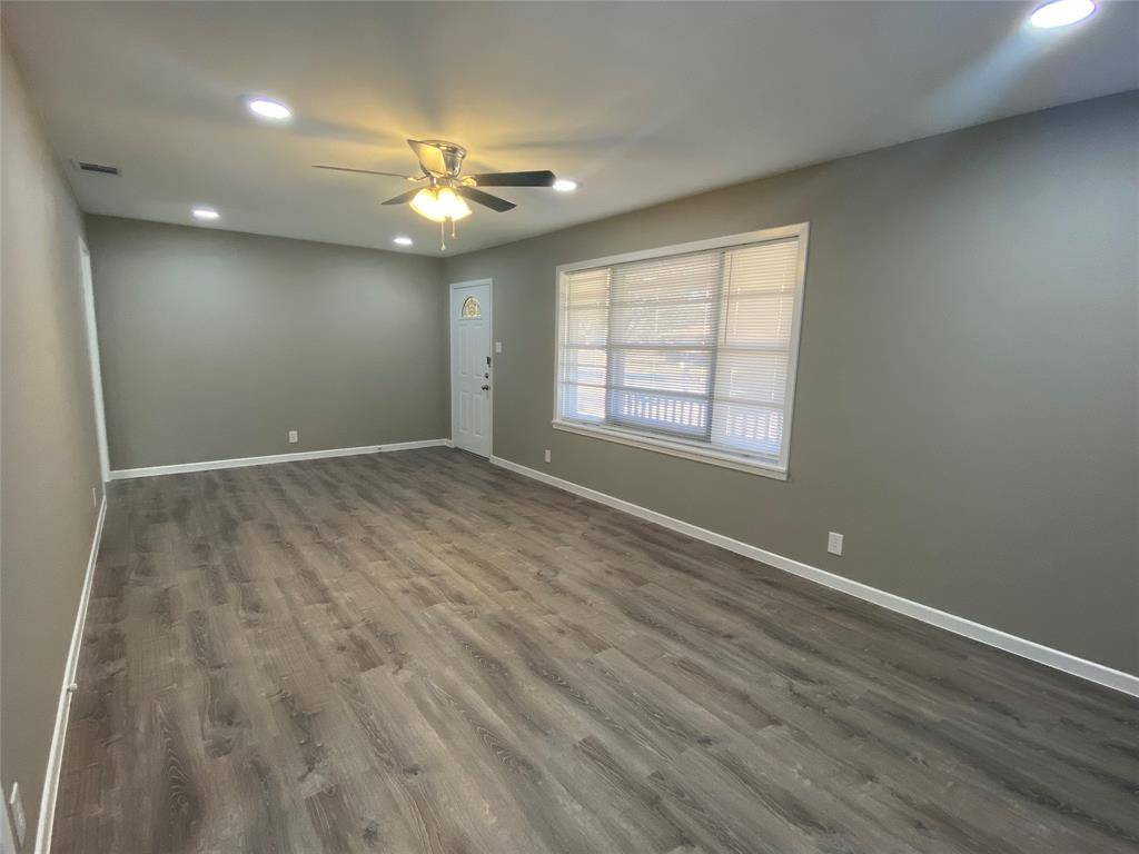 Weatherford, TX 76086,1445 W Ball Street