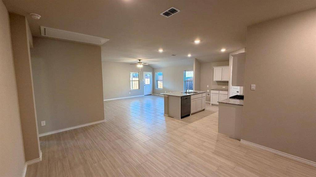 Fort Worth, TX 76131,8445 HOLLYMEAD Lane